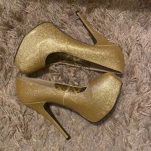Gold Glitter Encrusted High Heel Pumps Size 11